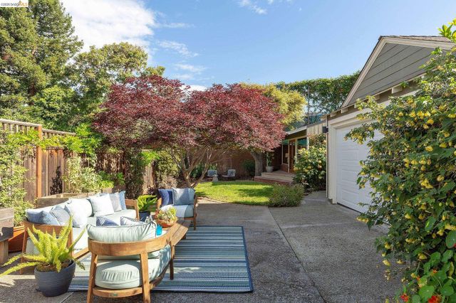 1500 Hampel Street, Oakland, CA 94602