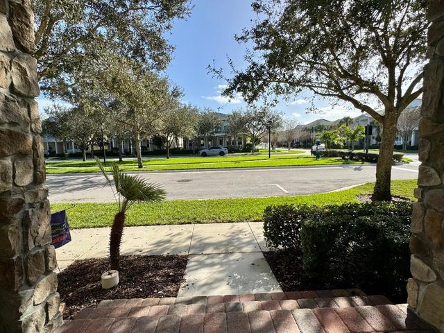 2758 Avalon Way, Jupiter, FL 33458