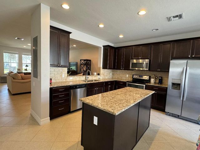 2758 Avalon Way, Jupiter, FL 33458