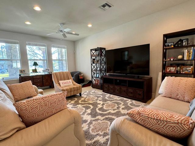 2758 Avalon Way, Jupiter, FL 33458