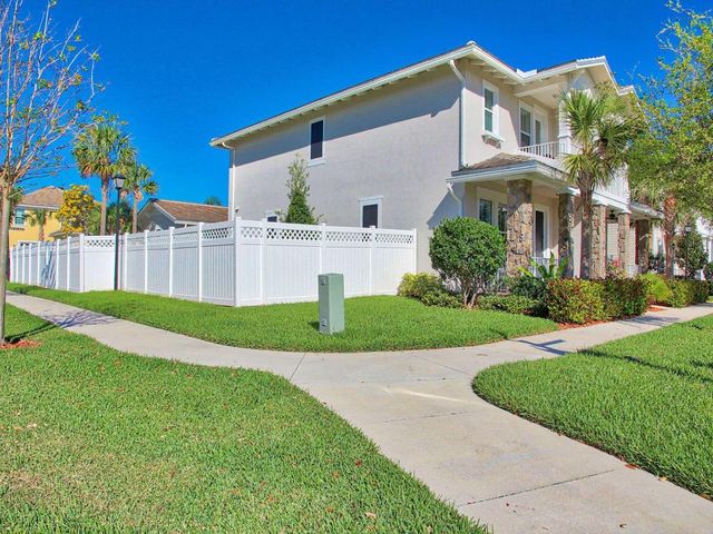 2758 Avalon Way, Jupiter, FL 33458