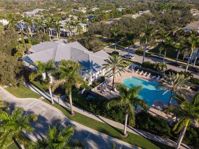 2758 Avalon Way, Jupiter, FL 33458