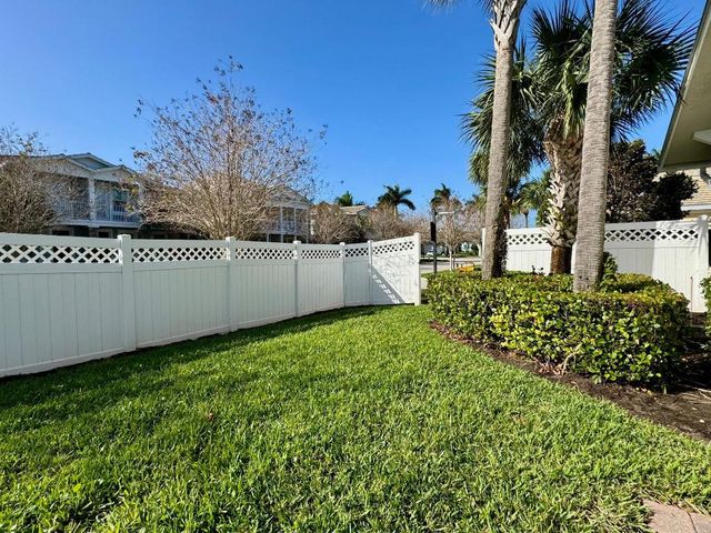 2758 Avalon Way, Jupiter, FL 33458