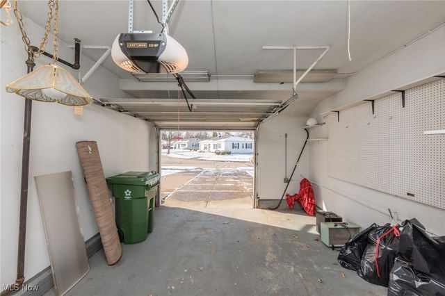 6429 Aylesworth Drive, Parma Heights, OH 44130