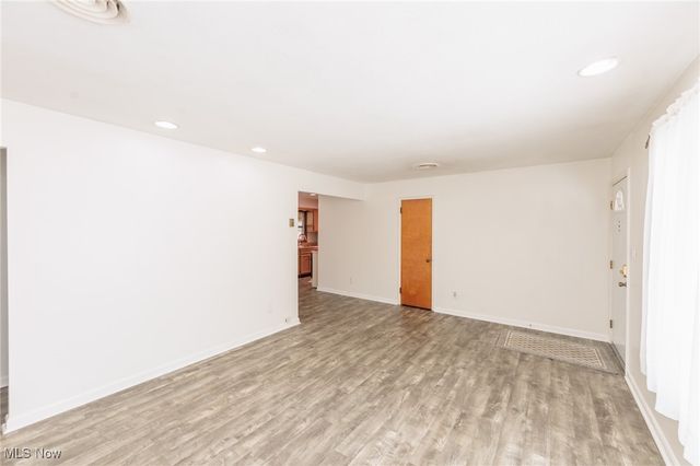 6429 Aylesworth Drive, Parma Heights, OH 44130