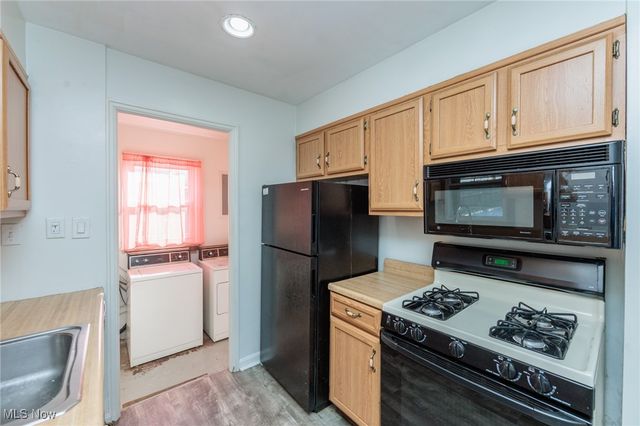 6429 Aylesworth Drive, Parma Heights, OH 44130