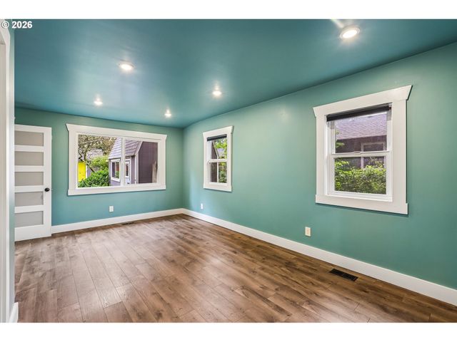 4339 Ne 88TH Ave, Portland, OR 97220