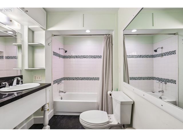 4339 Ne 88TH Ave, Portland, OR 97220