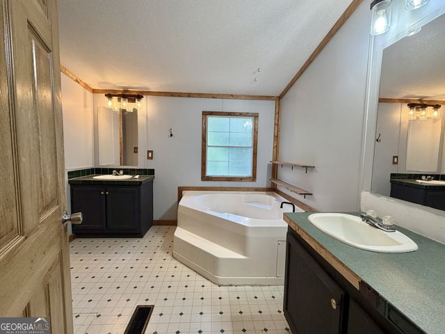 325 Fern Valley Trail, Clarkesville, GA 30523