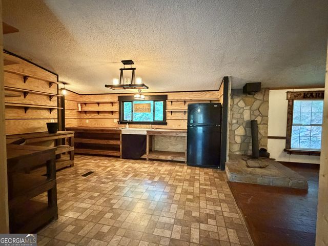 325 Fern Valley Trail, Clarkesville, GA 30523