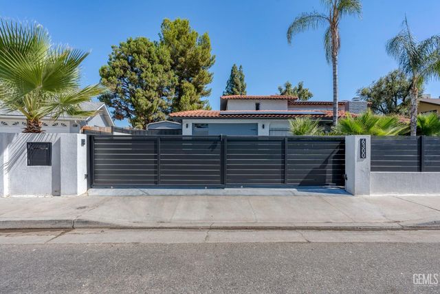 6300 Landfair Drive, Bakersfield, CA 93309