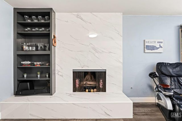 6300 Landfair Drive, Bakersfield, CA 93309