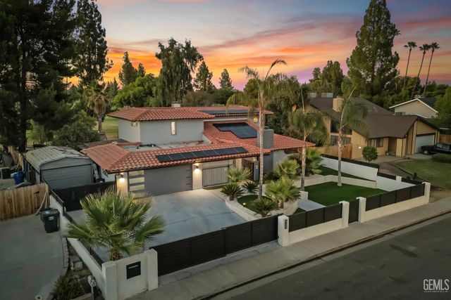 6300 Landfair Drive, Bakersfield, CA 93309