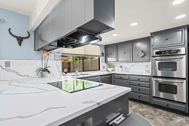 6300 Landfair Drive, Bakersfield, CA 93309