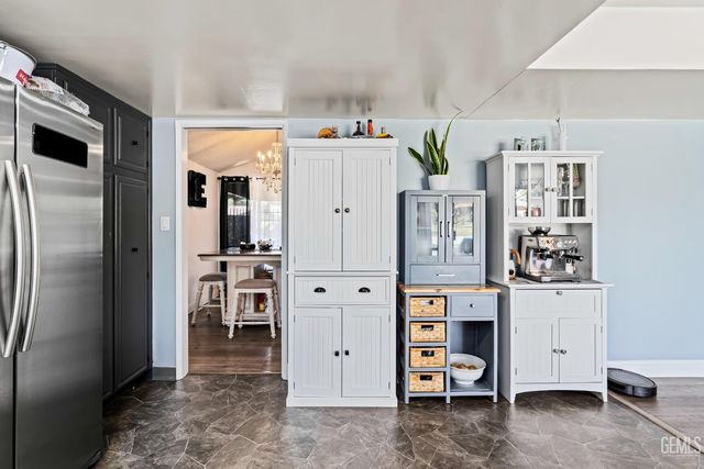 6300 Landfair Drive, Bakersfield, CA 93309