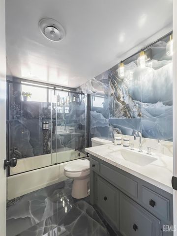 6300 Landfair Drive, Bakersfield, CA 93309