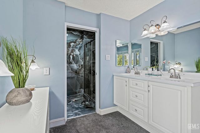 6300 Landfair Drive, Bakersfield, CA 93309