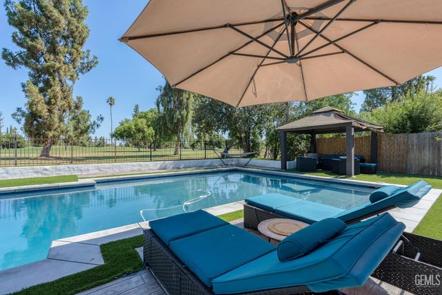 6300 Landfair Drive, Bakersfield, CA 93309