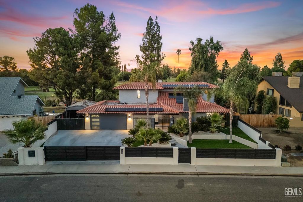 6300 Landfair Drive, Bakersfield, CA 93309