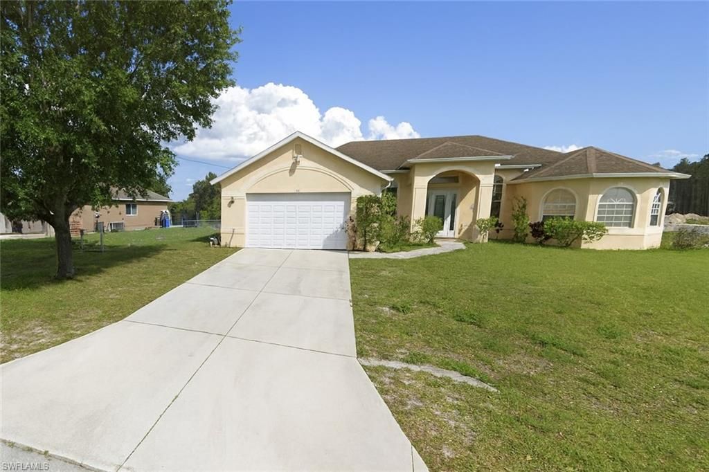 138 Pembroke ST, Lehigh Acres, FL 33974
