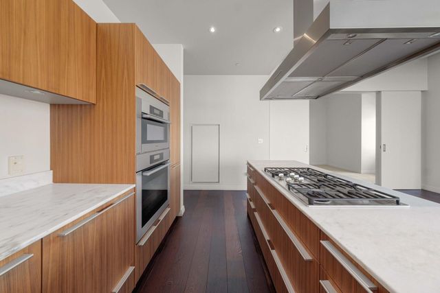 210 Lavaca ST 2608, Austin, TX 78701