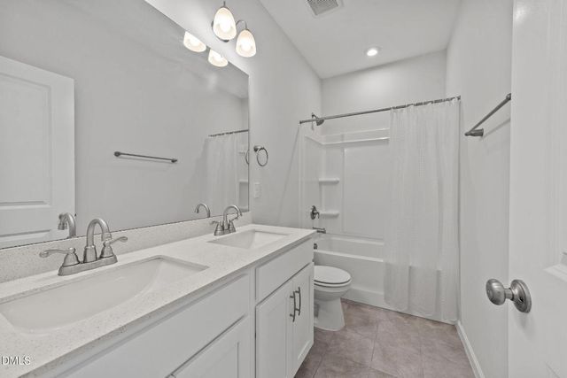 82 Sposato Lane, Clayton, NC 27527