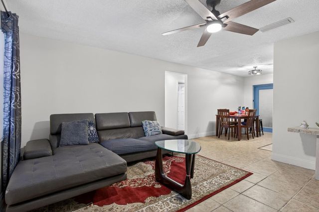 910 NW 49th Court, Deerfield Beach, FL 33064