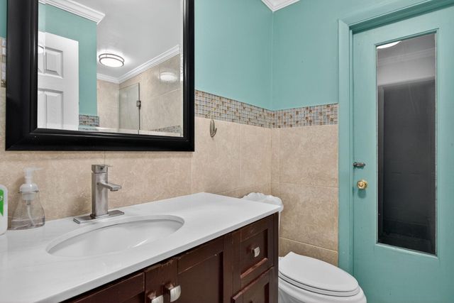 910 NW 49th Court, Deerfield Beach, FL 33064