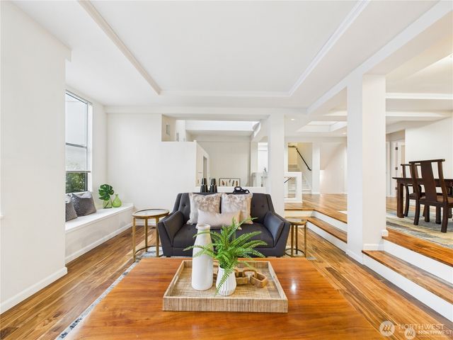 11906 SE 78th St, Newcastle, WA 98056