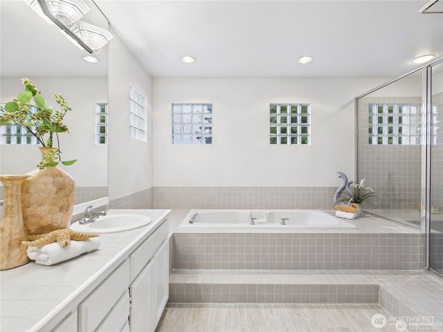 11906 SE 78th St, Newcastle, WA 98056