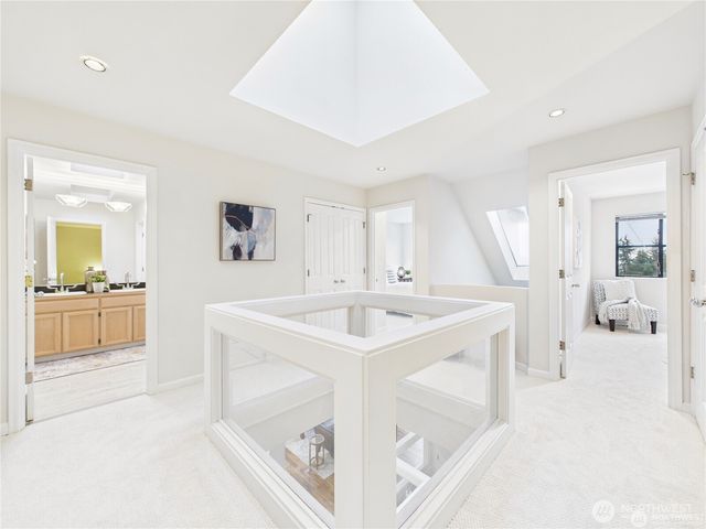 11906 SE 78th St, Newcastle, WA 98056