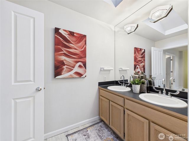 11906 SE 78th St, Newcastle, WA 98056