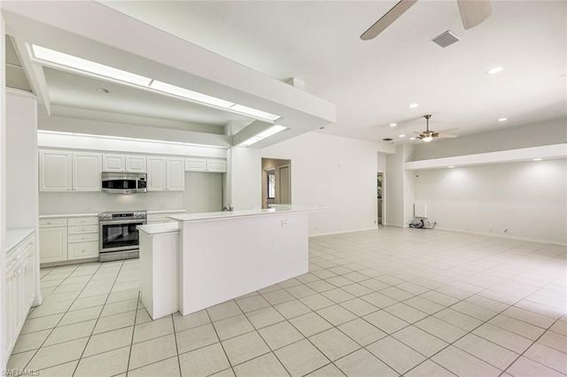 11726 Night Heron DR, Naples, FL 34119