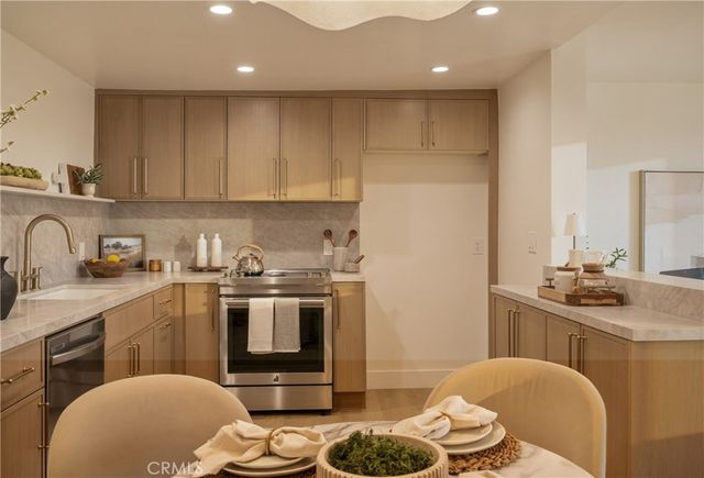 7234 Marina Pacifica S, Long Beach, CA 90803