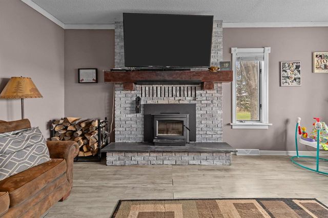 W7185 COUNTY ROAD P, Shiocton, WI 54170