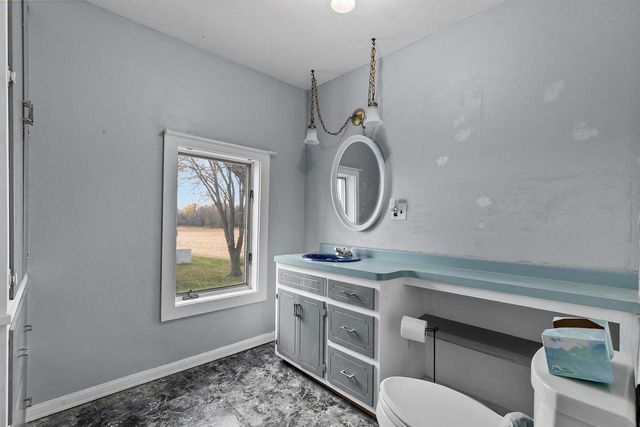 W7185 COUNTY ROAD P, Shiocton, WI 54170