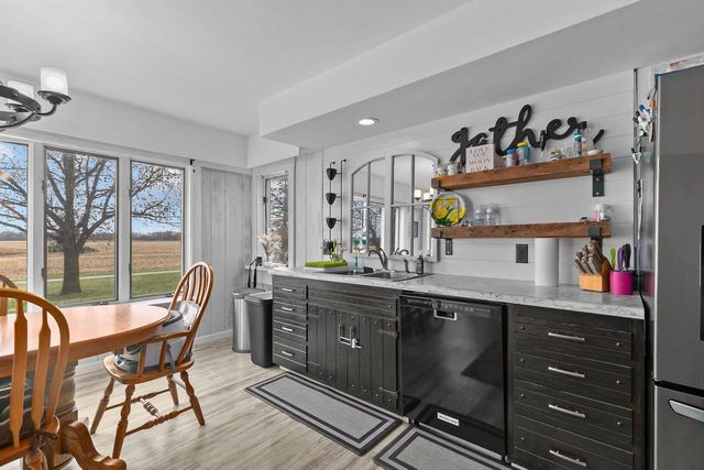 W7185 COUNTY ROAD P, Shiocton, WI 54170