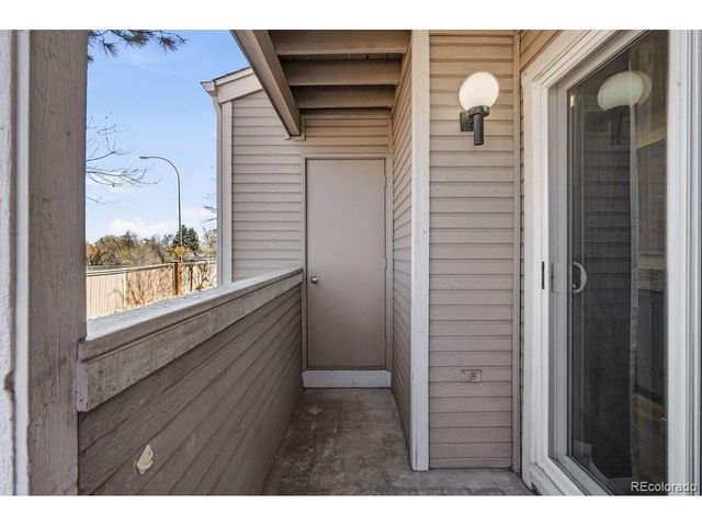 5745 W Atlantic Pl 105, Lakewood, CO 80227