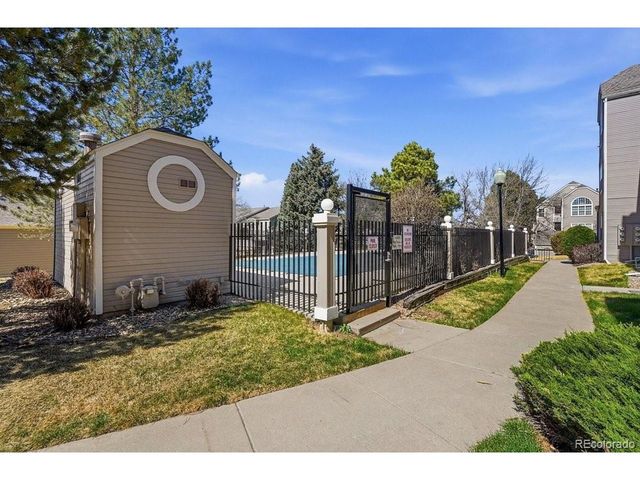 5745 W Atlantic Pl 105, Lakewood, CO 80227