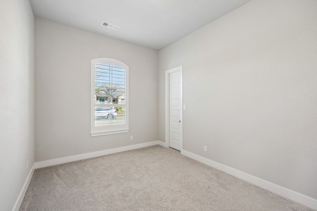 1104 Bluestem Drive, Aubrey, TX 76227