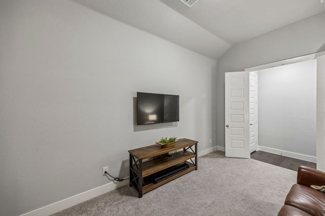 1104 Bluestem Drive, Aubrey, TX 76227