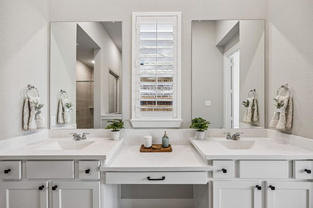 1104 Bluestem Drive, Aubrey, TX 76227