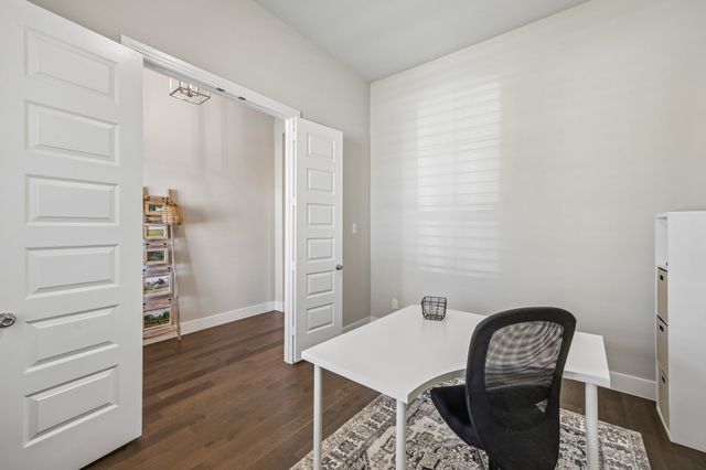 1104 Bluestem Drive, Aubrey, TX 76227