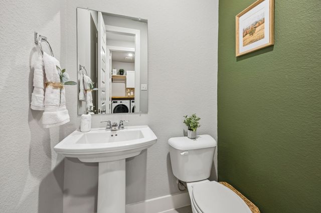 1104 Bluestem Drive, Aubrey, TX 76227