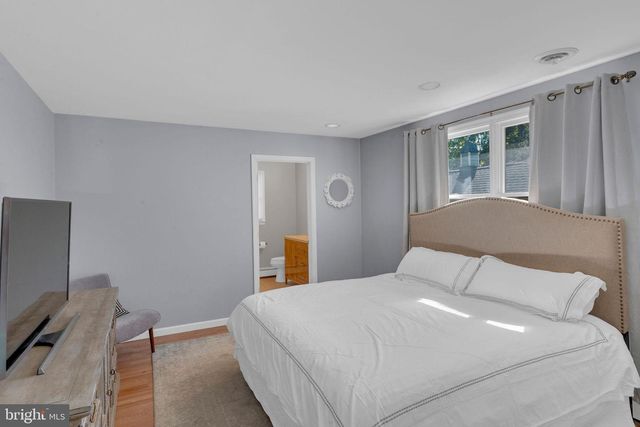 337 WILLOW ST, Bordentown, NJ 08505