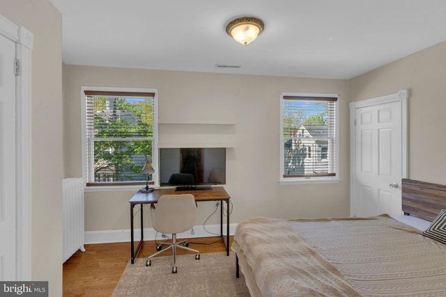 337 WILLOW ST, Bordentown, NJ 08505