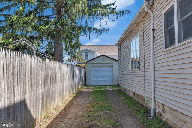 337 WILLOW ST, Bordentown, NJ 08505