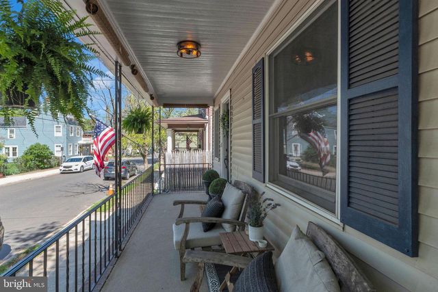 337 WILLOW ST, Bordentown, NJ 08505