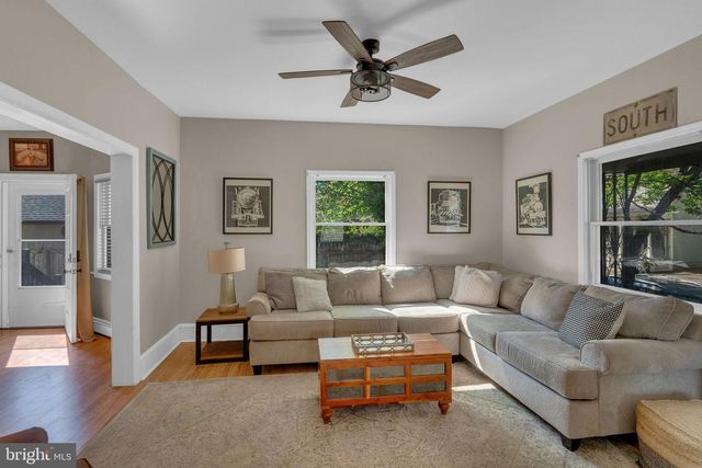 337 WILLOW ST, Bordentown, NJ 08505