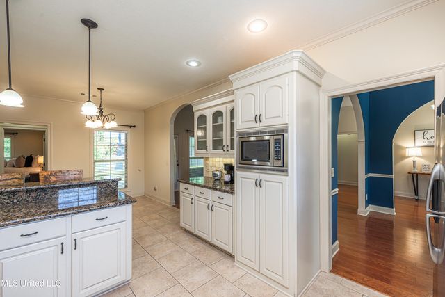 130 Oak Meadow Drive, Clinton, MS 39056